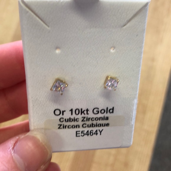 Zirconia stud earrings - Picture 3 of 5